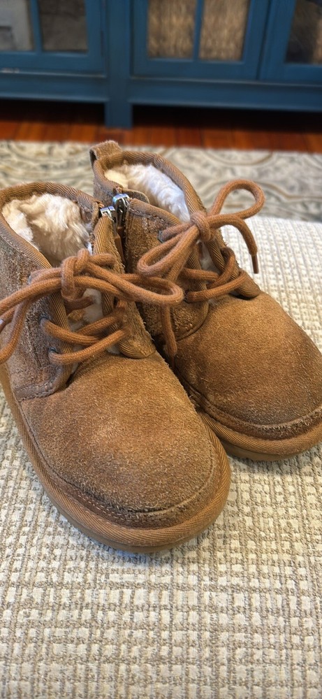 UGG Neumel Boots Suede, Lined Chestnut Boots Side Zip Toddler Boys 10 PreOwned