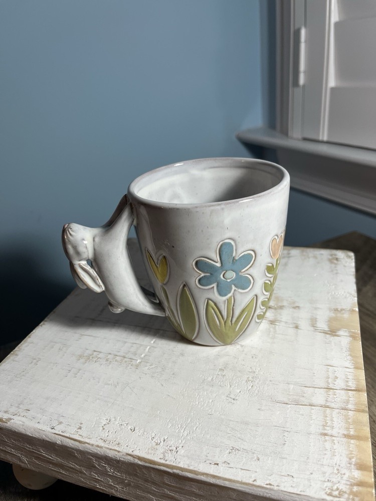 Mud Pie 4” ceramic Bunny handled with flowers coffee mug