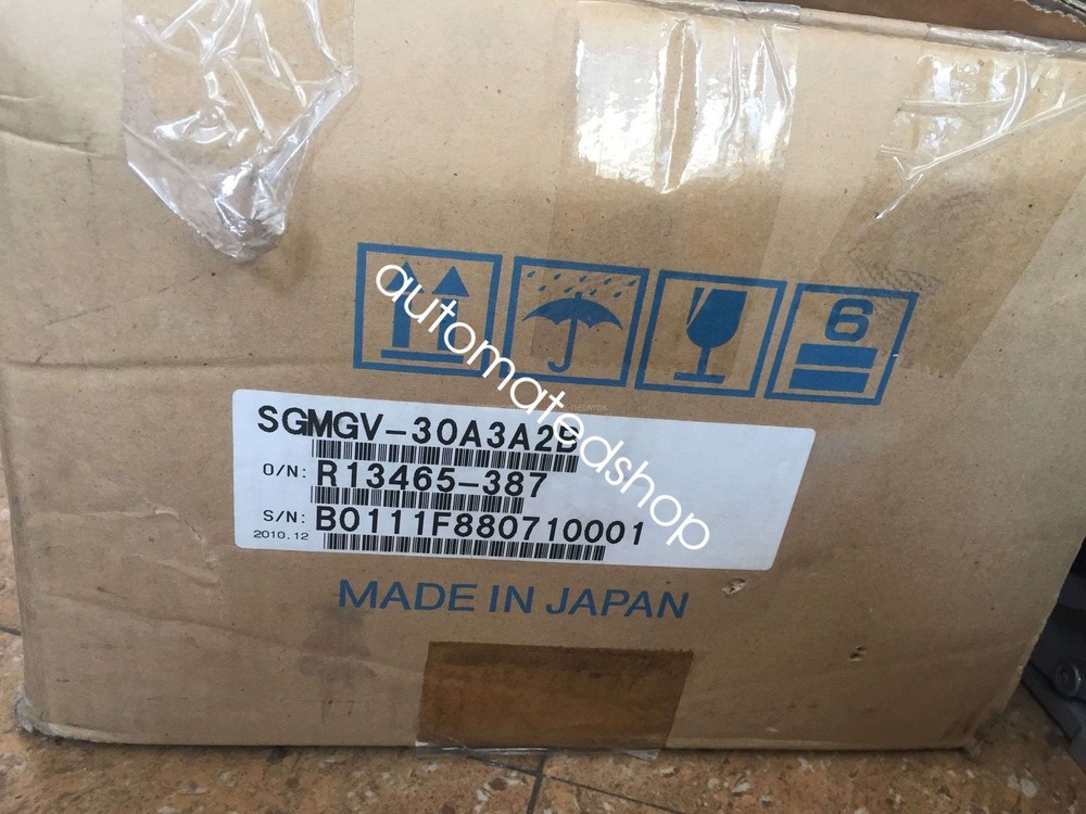 1pcs NEW SGMGV-30A3A2B Servo motor Shipping DHL or FedEX
