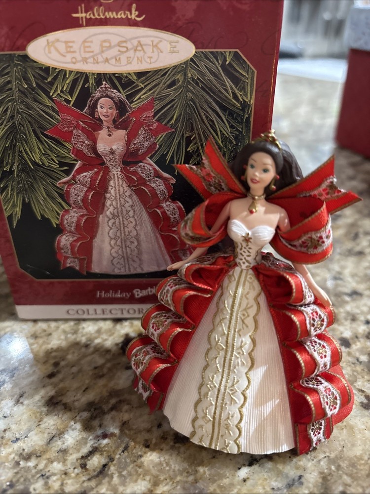 Hallmark Keepsake Collector Ornament Holiday Barbie 1997 w/ box
