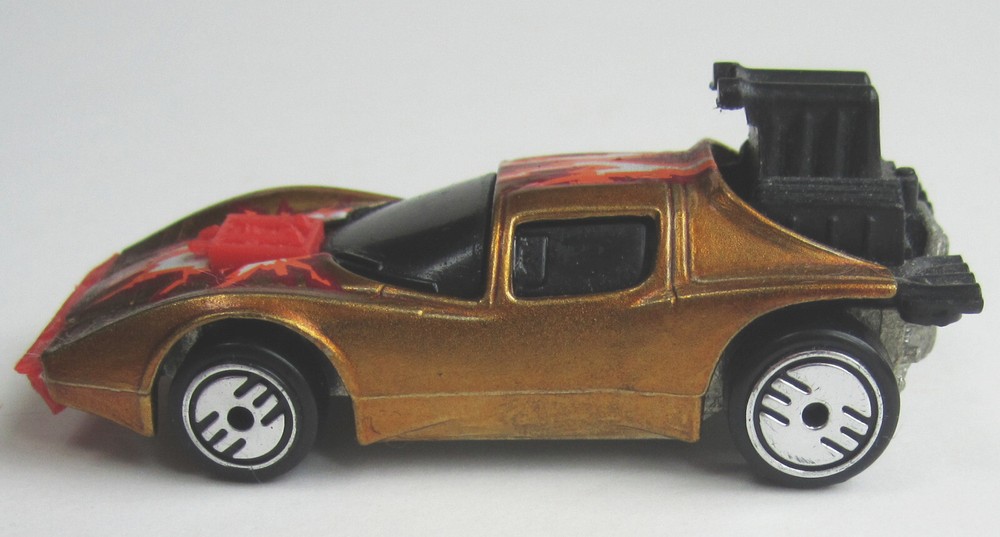 Hot Wheels FLAME RUNNER 1983 Vintage Ultra Hots Gold Mint Loose Rare 1980s NICE