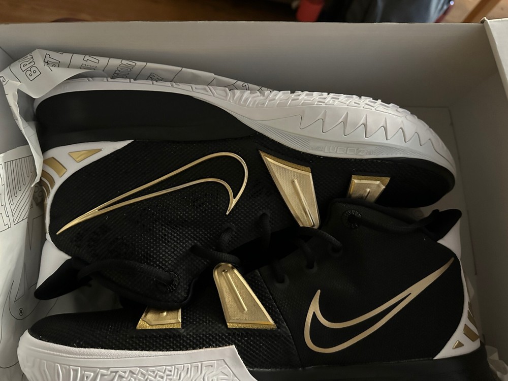 Nike Kyrie 7 ‘Black Metallic Gold’ DA7567-991 Men’s Size 15