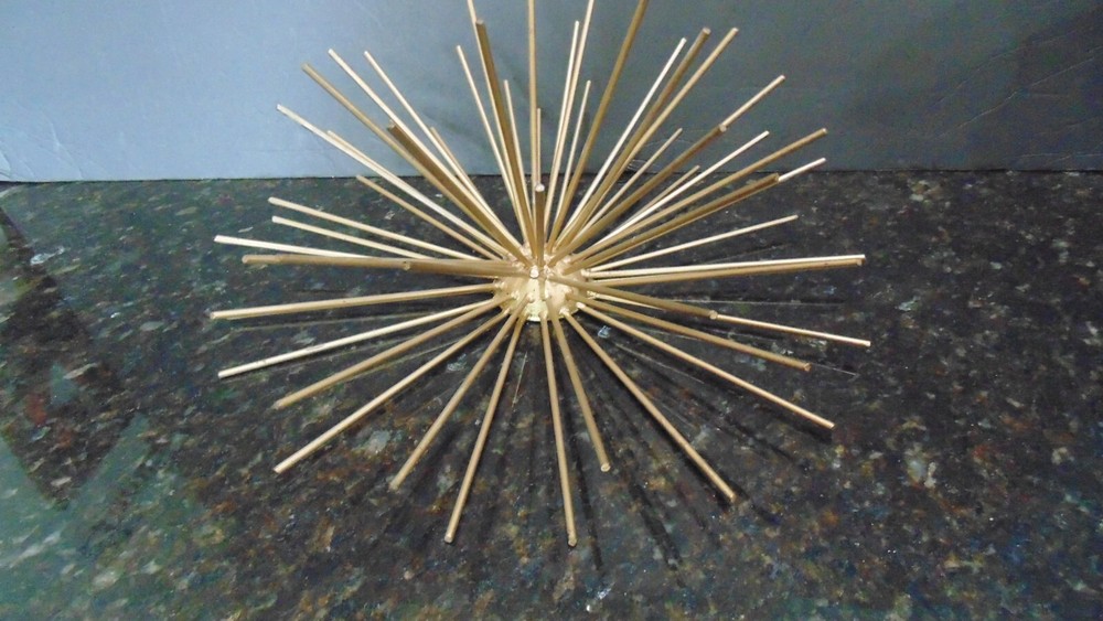 Modern  Metal Abstract Starburst Wall Art EUC Gold