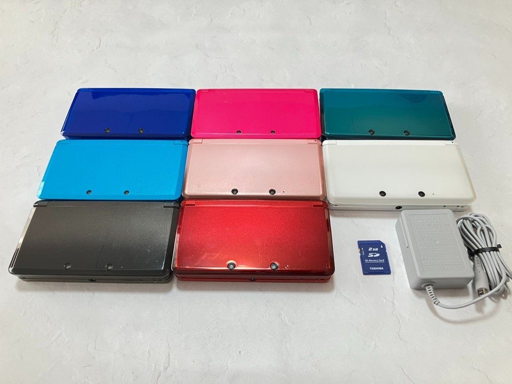 Nintendo 3DS Select Color Console region free  / Charger SD card from US