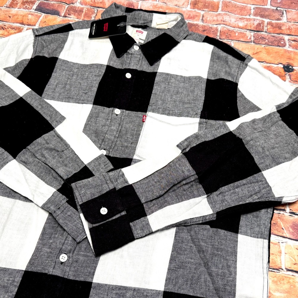 Levis Men XL Classic One Pocket Standard Fit Long Sleeve Flannel Shirt