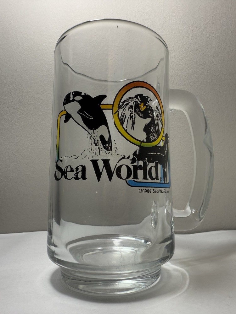 Vintage 1988 Sea World Shamu Clear Glass Handled Souvenir Mug