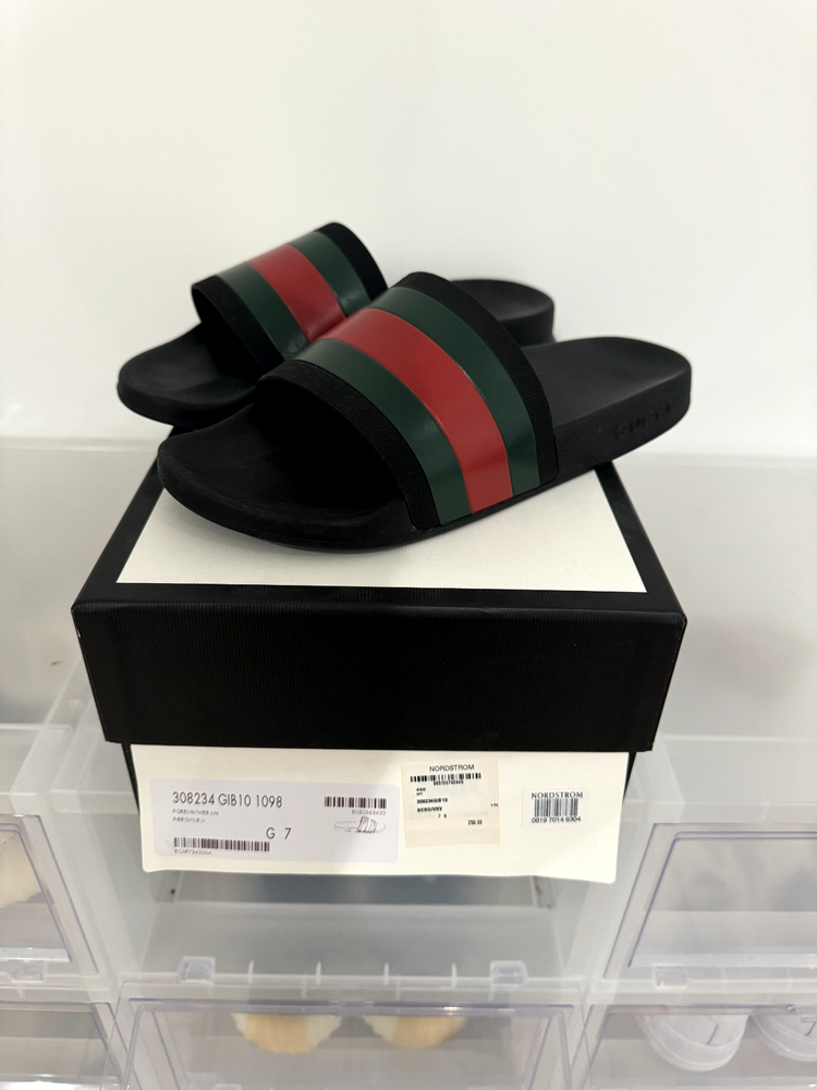 Pre-Owned - Gucci Men's Pursuit Slide Sandals - Size 7 - Authentic - with box