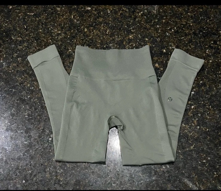 Lululemon Flow Go Seamless Leggings in Olive Green
