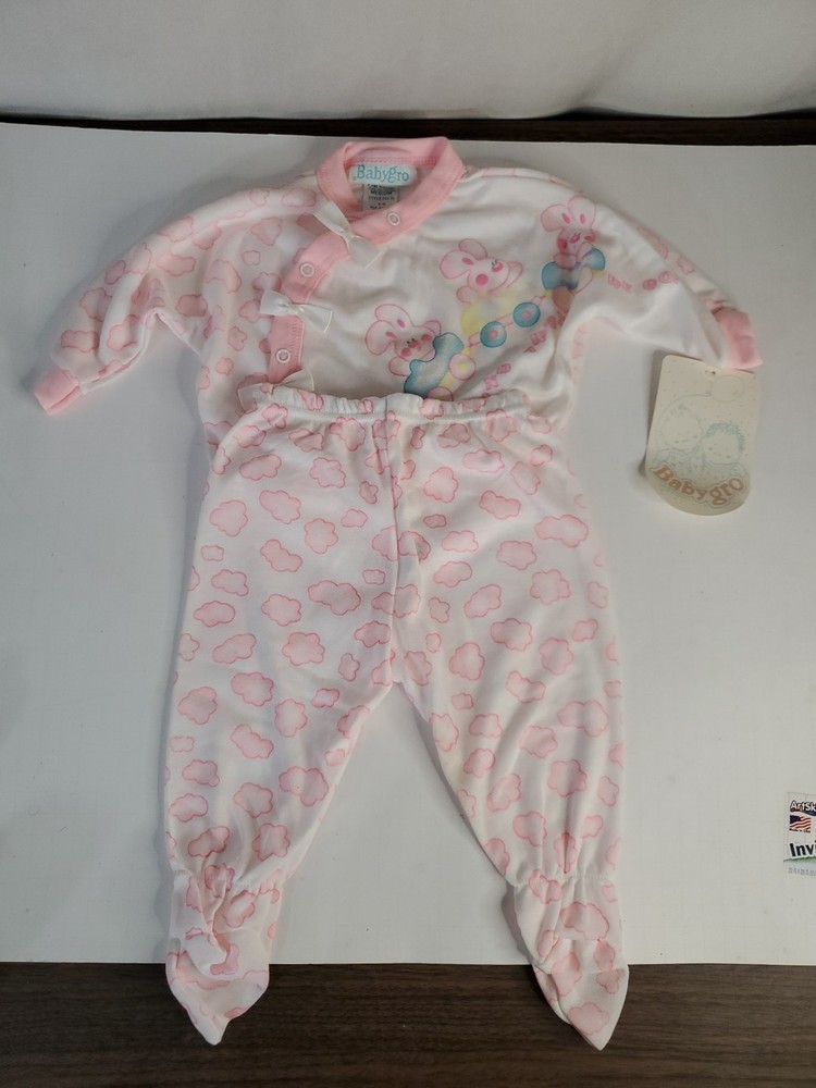 BabyGro Vintage Baby Girl Pajamas Two Piece Sleeper Size Medium 11-18lbs USA