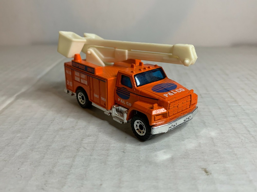 Matchbox #????  Ford P.& L. Utility Bucket Truck 