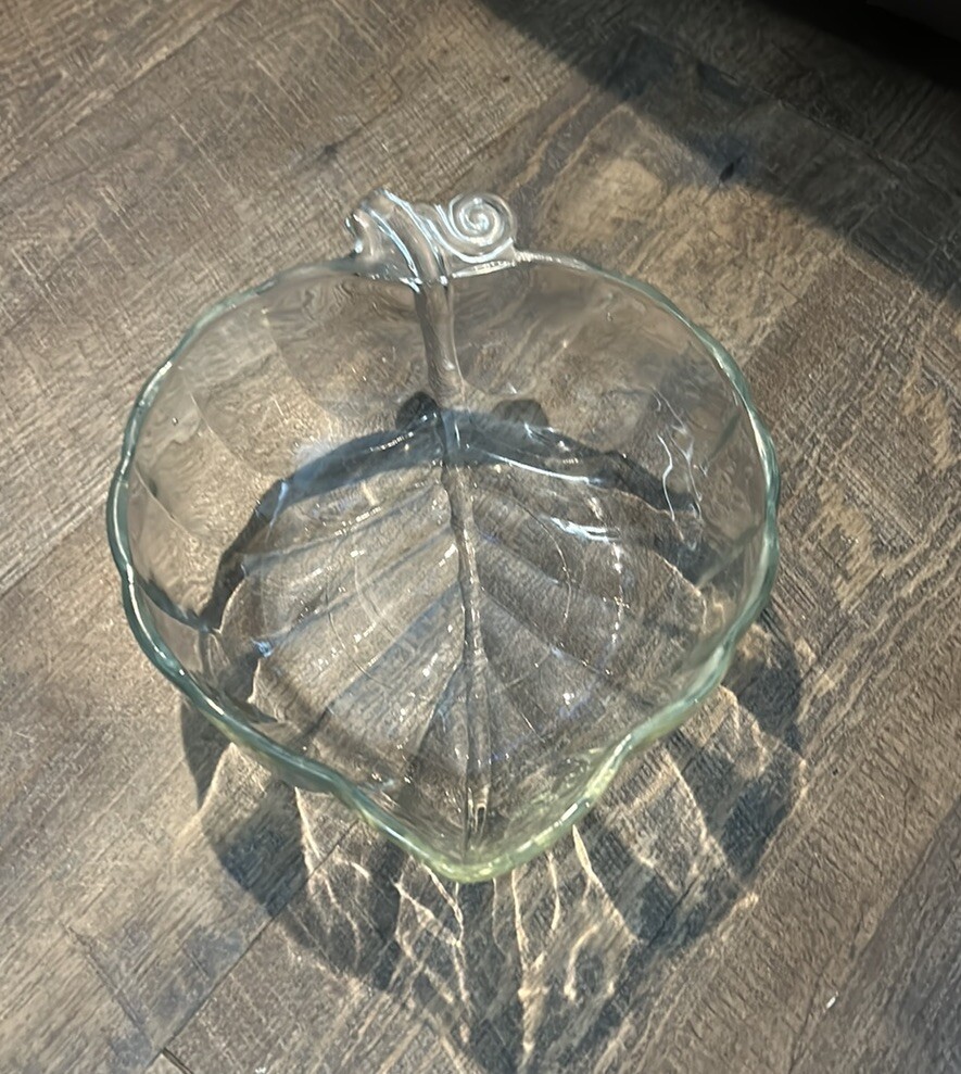 Anchor Hocking Clear Pumpkin Leaf Shaped Serving Salad Fruit Bowl
