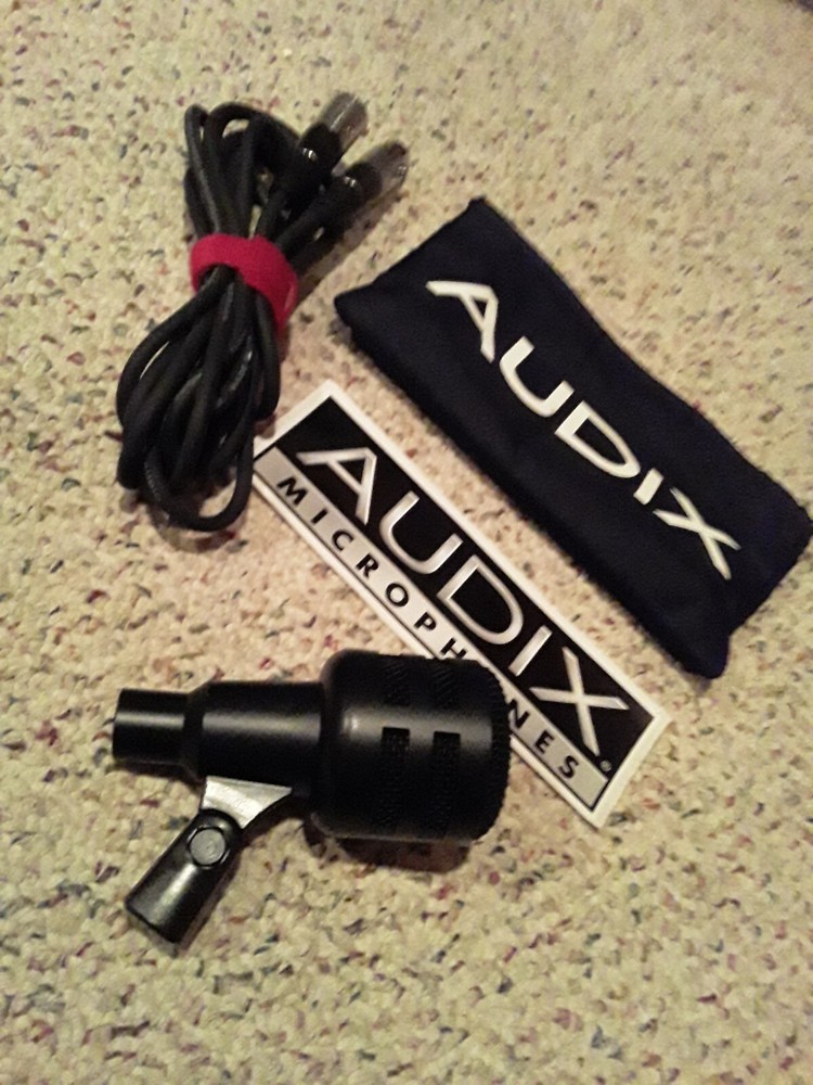 (Last One) Audix Bass Drum/Bass Amp Mic #2 with Storage Bag, Sticker & Mic Cable
