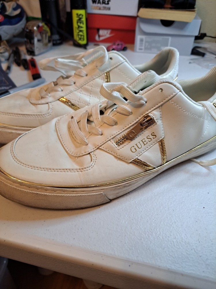 Guess Men's Magesty White Gold Low Top Sneakers Size 10
