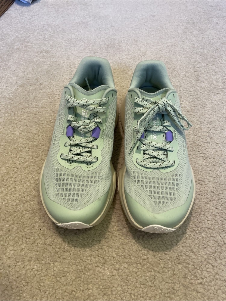 Northface Women's Trail Running Shoe Size 8 - Lightweight & Durable