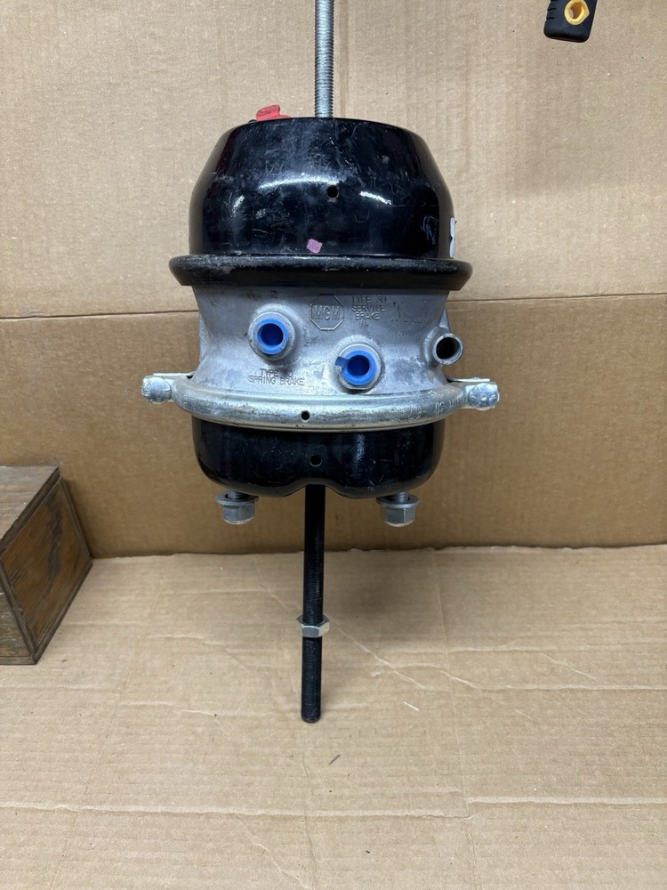 MGM 3030 , 3inch Long Stroke Combo Tandem Spring Brake Chamber 3232951X Push Rod