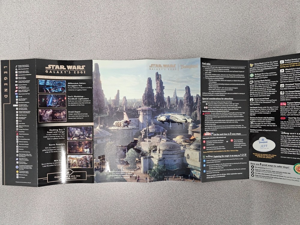 Disneyland Star Wars Galaxy's Edge Opening Day Map with Cast Member Exclusive Collectible  -image