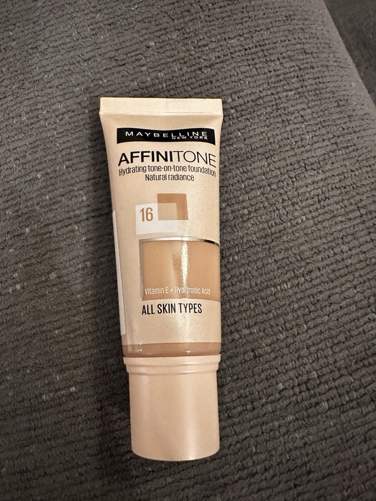 Maybelline Affinitone Skin-Perfecting Foundation 30ml - Shade 16