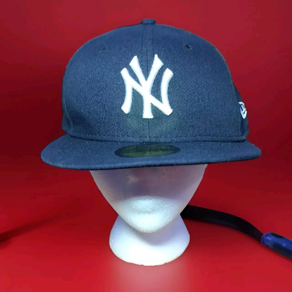 New Era 9Fifty Cap New York Yankees Navy Blue Fitted Hat Size 7 1/4