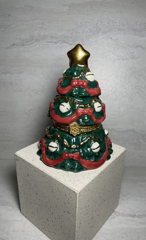 Charter Club Winter Garland Porcelain Christmas Tree Jewelry Box Trinket Holder New-image
