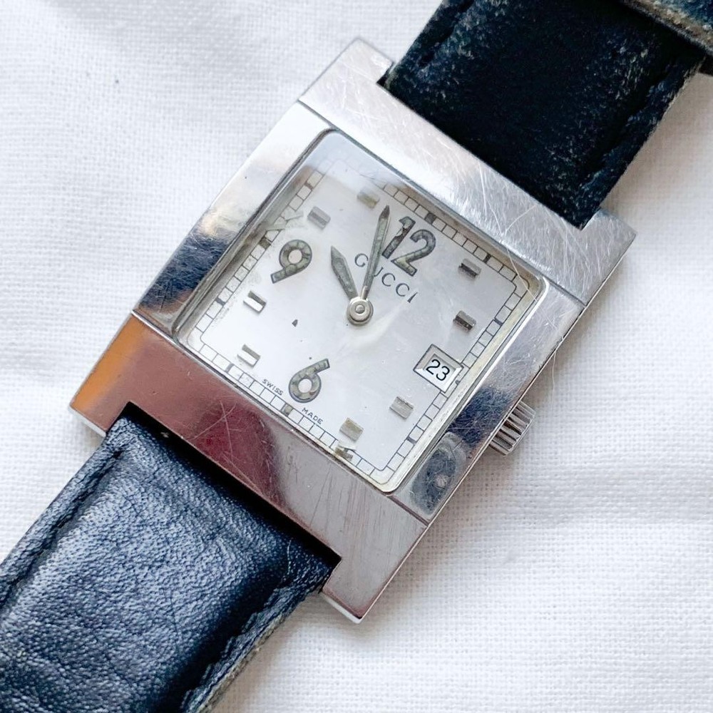 Vintage Gucci Silver Dial Black Band Men's Watch From Japan