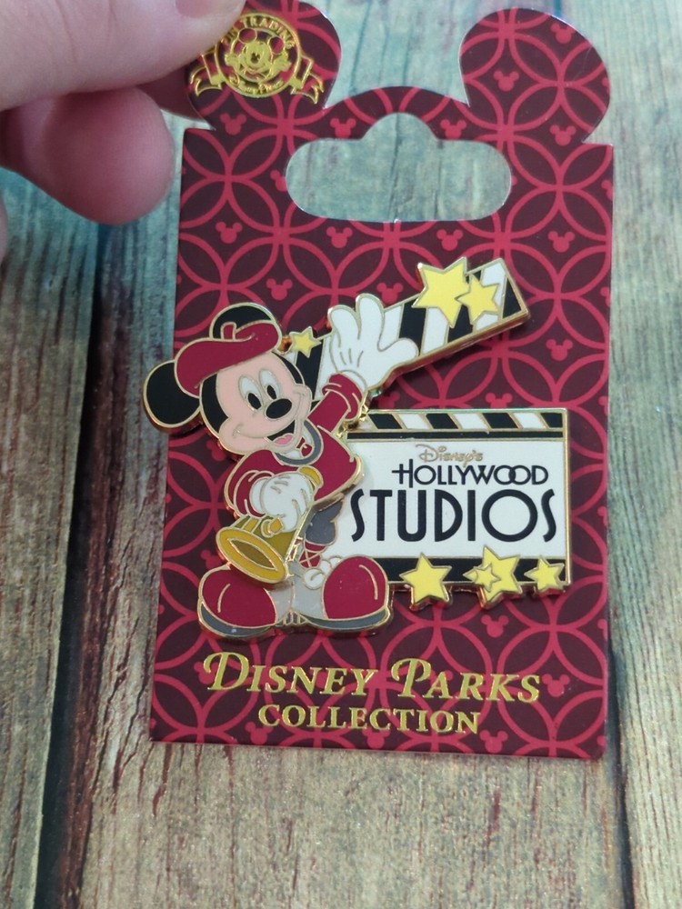 Hollywood Studios Mickey Mouse Director Disney Pin Trading