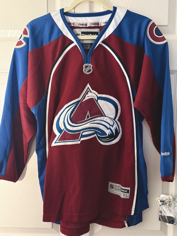 Youth L/XL Colorado Avalanche Reebok Jersey - Brand New