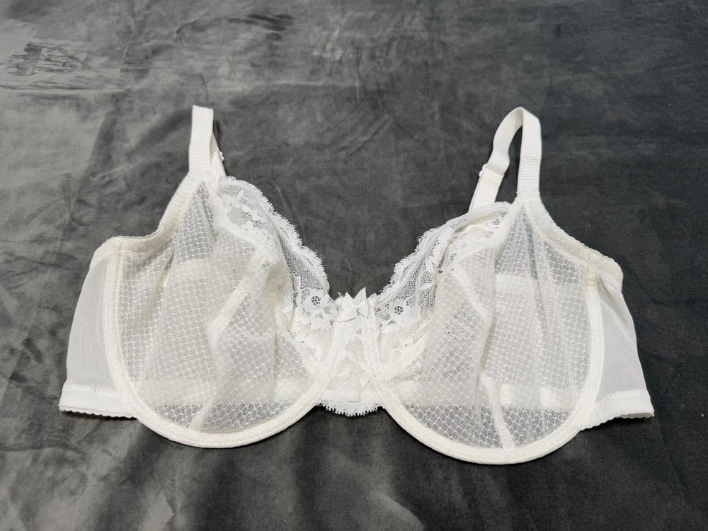 M&S Bra Underwired Nonpadded Embroidered Lace Full Cup Bra Size 38DD White