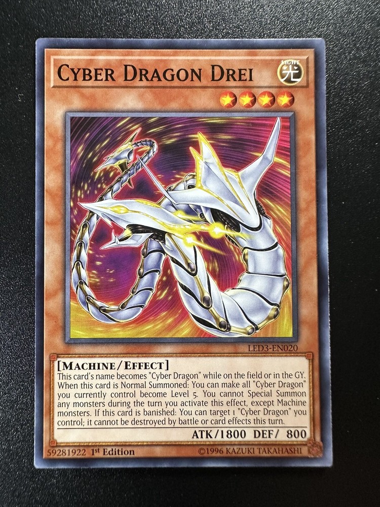 Cyber Dragon Drei LED3-EN020 1st Edition Common Yugioh Card-image