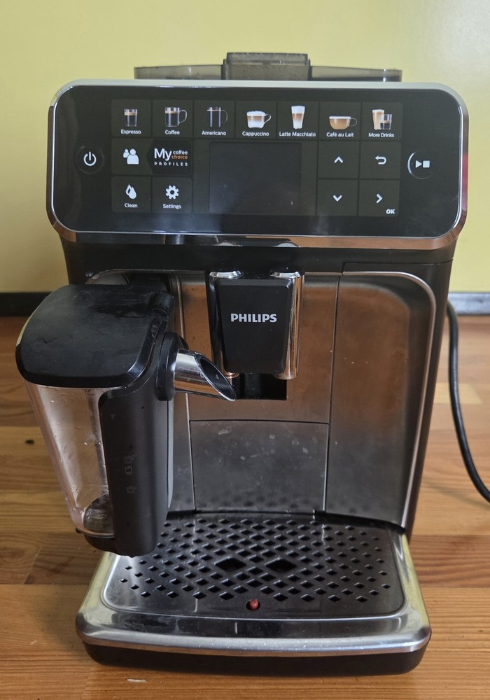 Philips 5400 LatteGo Automatic Espresso Machine, Silver - EP5447/94