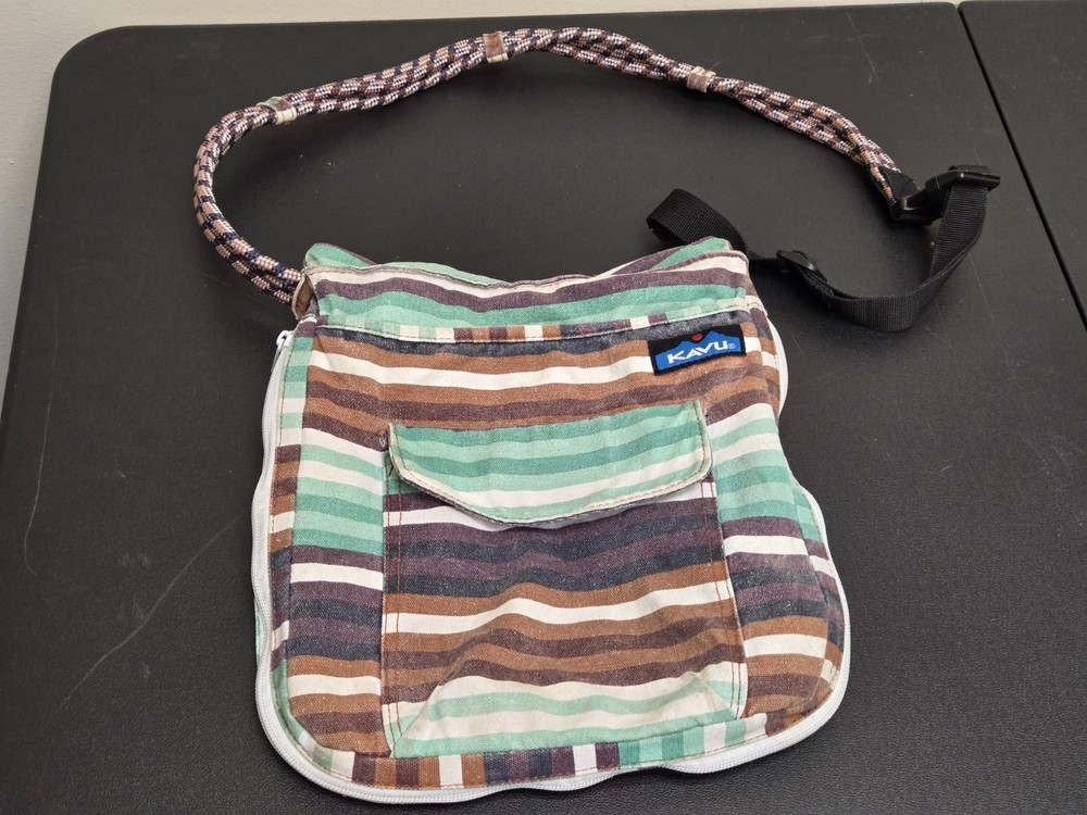 KAVU Keeper Travel Bag Crossbody Sling Bag Canvas
