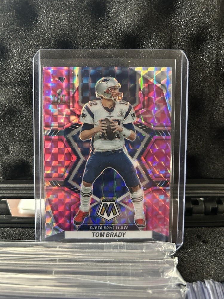 TOM BRADY 2022 PANINI MOSAIC SUPER BOWL LI MVP PINK CAMO PRIZM PARALLEL #292