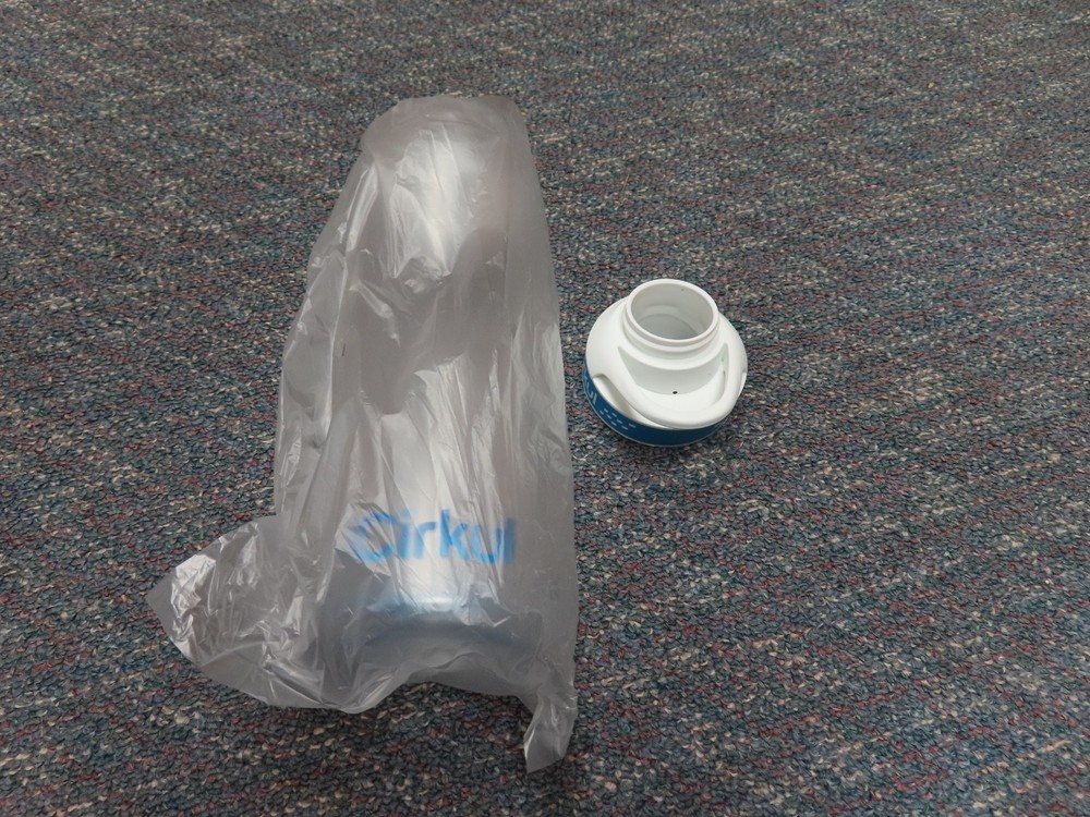 Cirkul Water Bottle 32oz Brand new never used