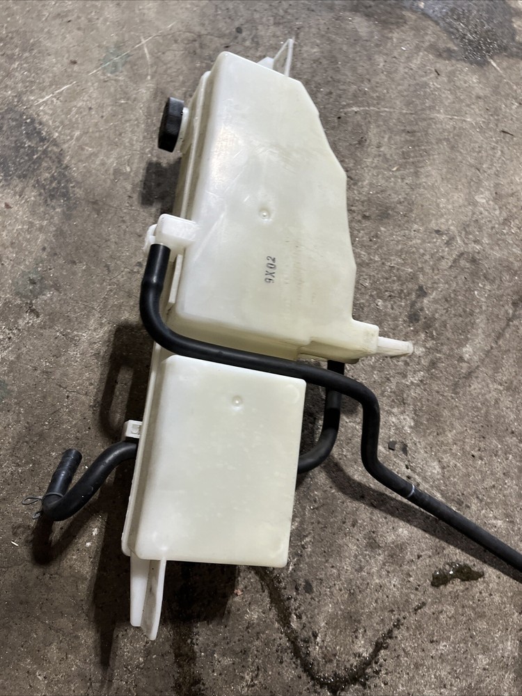2008-2013 INFINITI G37 G25 g35 COOLANT RECOVERY BOTTLE RESERVOIR OEM