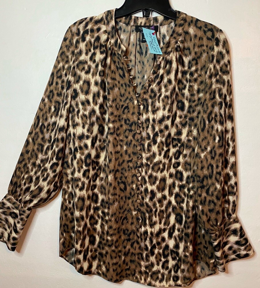 Rachel Zoe Leopard Print Woman’s Size S Blouse. Front Is Adorned With Buttons.