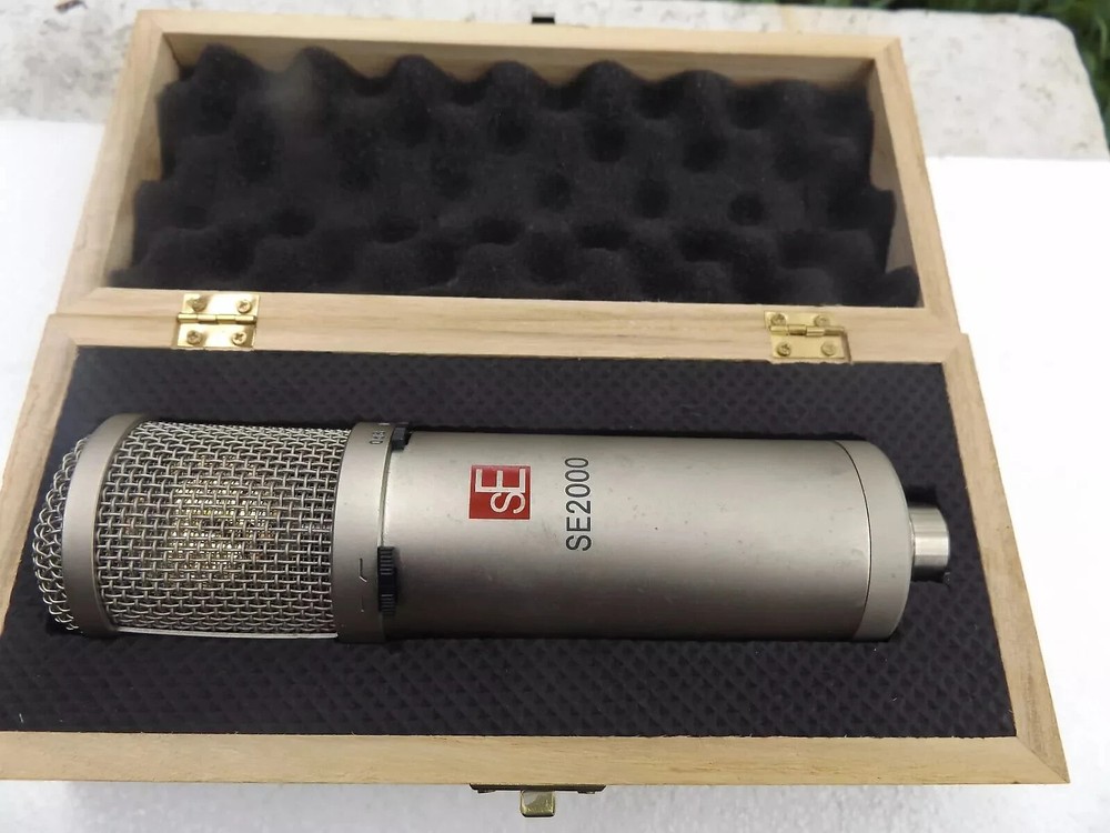 sE Electronics sE2000 Large Diaphragm Cardioid Condenser Microphone 2002 - 2012
