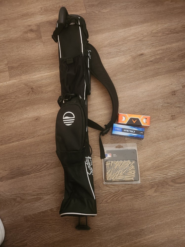 Sunday Golf - Lightweight Sunday Golf Bag with Strap and Stand