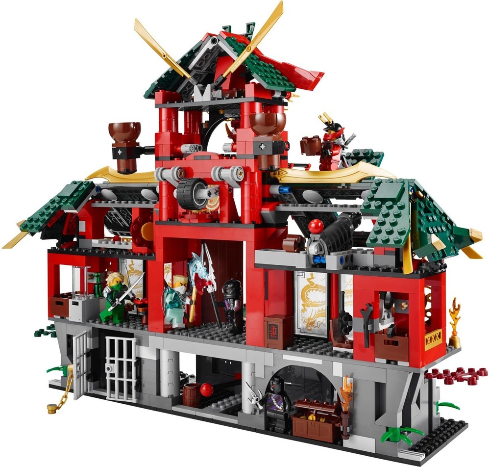 LEGO NINJAGO Battle for Ninjago City Building Set 70728