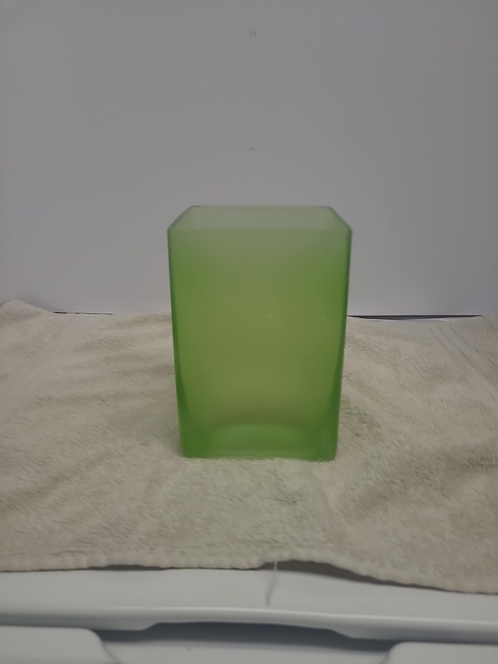 Frosted Green Cube Vas
