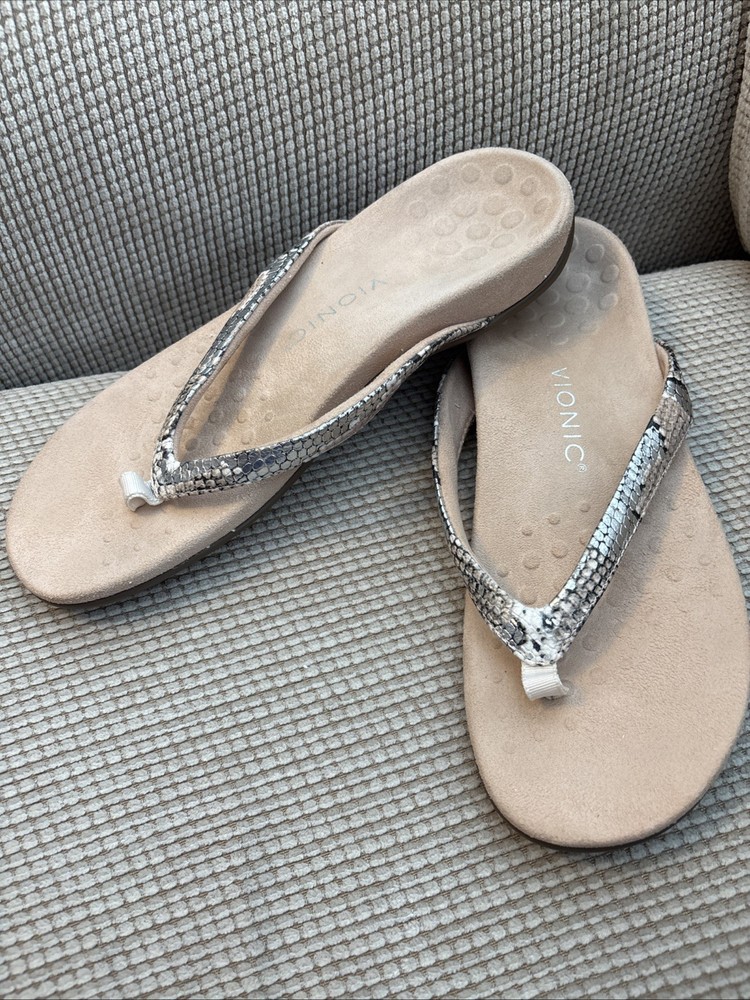 Vionic Womens 5 Davina Toe Post Sandal Shoe Snake Print Leather Orthotic Comfort