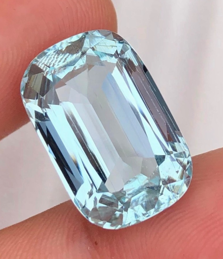 13.80 carats Cushion Cut Aquamarine Loose Gemstone from Shigar (Skardu) Pakistan