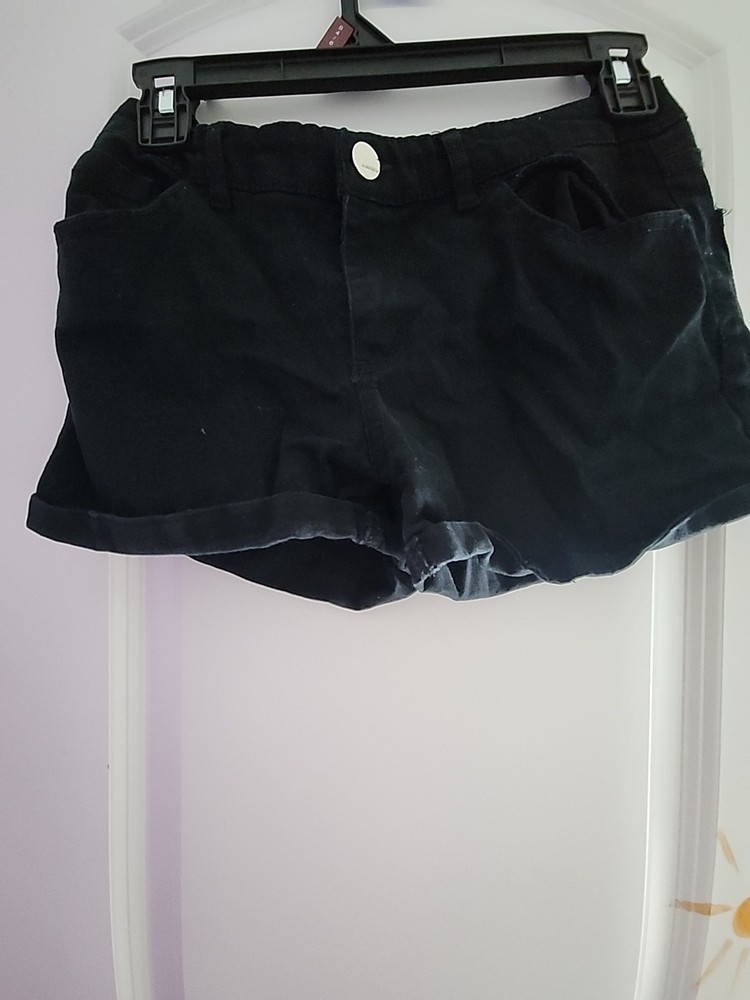 Cute Shortie Shorts ,perfect For A Fit Where Black Shirts Are Needed