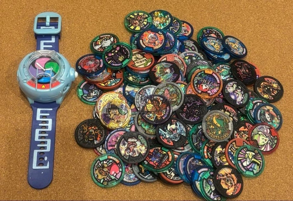 Yo-Kai Watch DX Model U Proto Version 7 with 100 Random Yokai Medals Japan Import