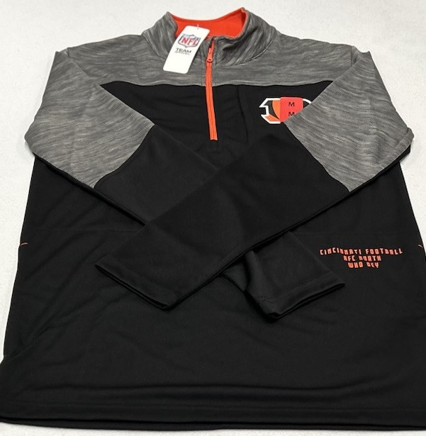 NFL Team Apparel Men's Lightweight Quarter Zip Long Sleeve Top, Black, Size M