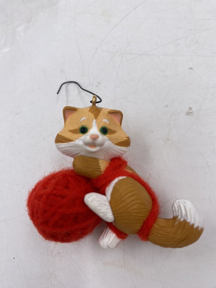 Hallmark Keepsake Ornament 1985 Kitty Mischief In Box