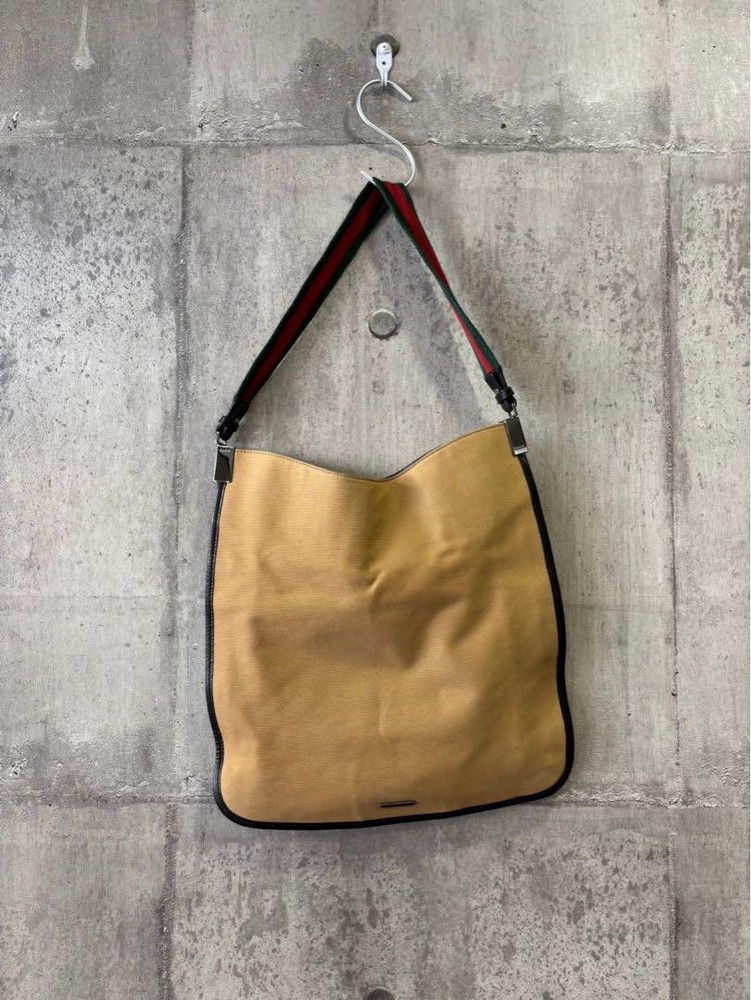 Vintage GUCCI Shelley Shoulder Bag in Camel Canvas