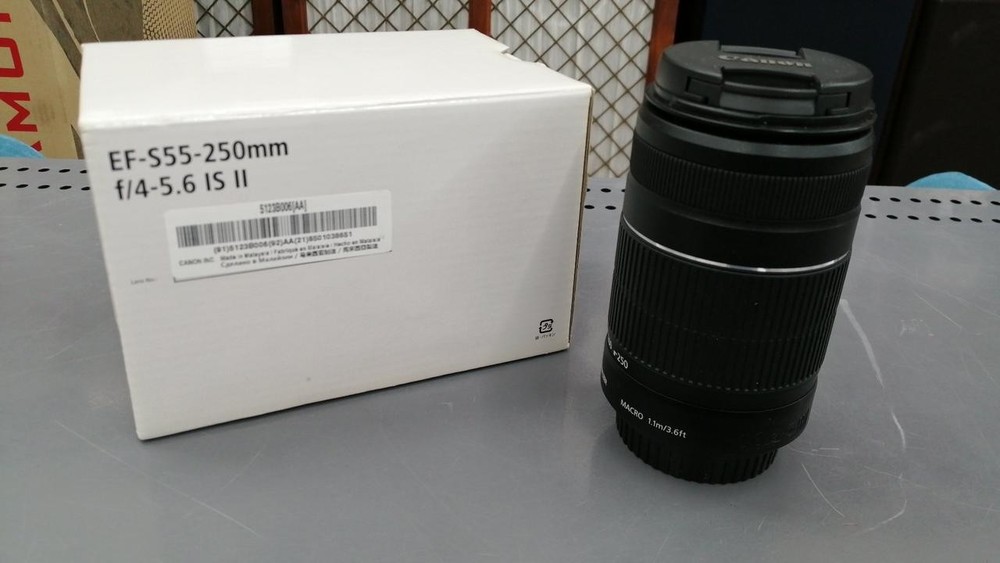 Canon EF-S 55-250mm f4-5.6 IS II Telephoto Zoom Lens for DSLRs