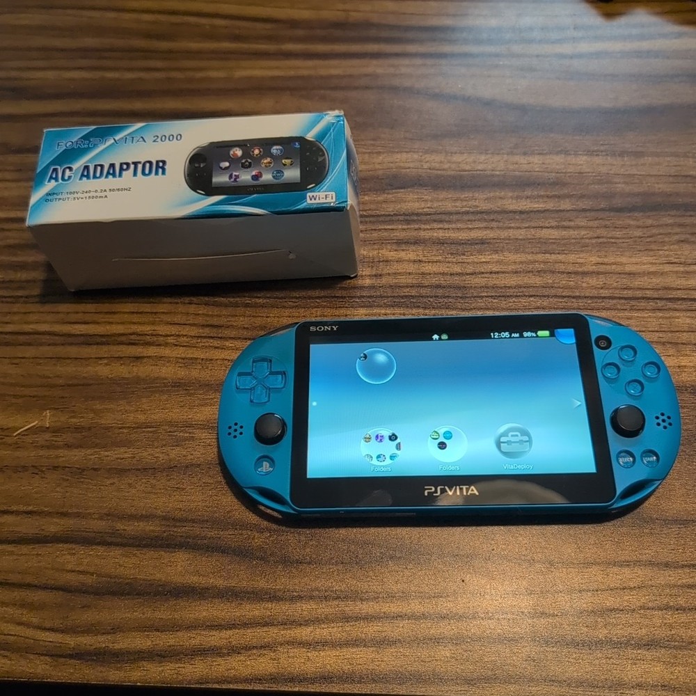 SONY PS Vita Slim PCH-2000 Aqua Blue Wi-Fi LCD Includes Charger VG