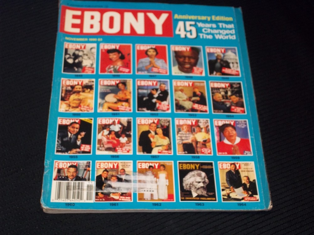 1990 NOVEMBER EBONY MAGAZINE - 45 YEARS THAT CHANGED THE WORLD COVER - H 8604