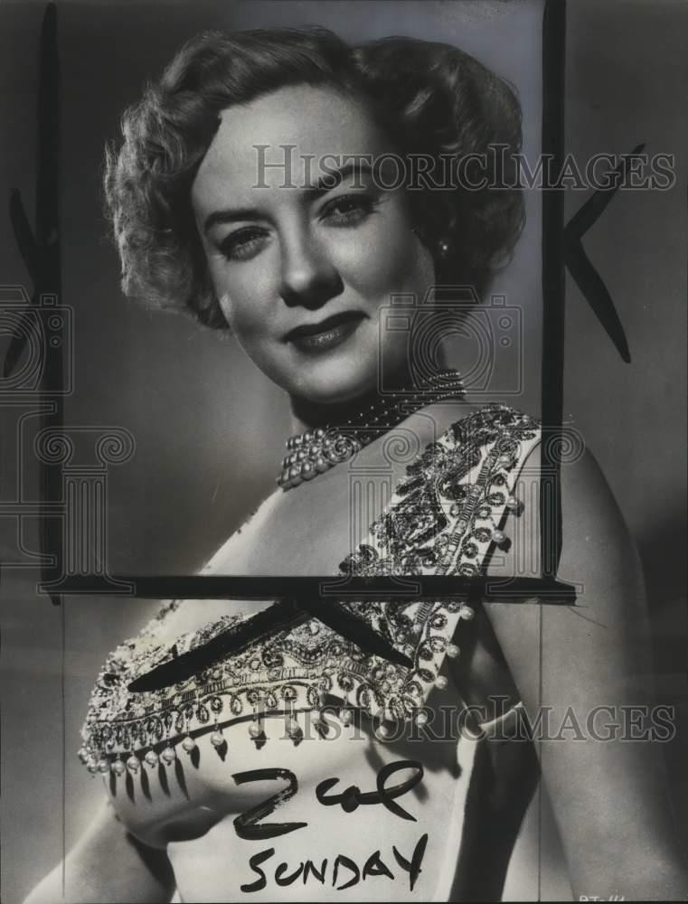 1951 Press Photo Audrey Totter stars in 