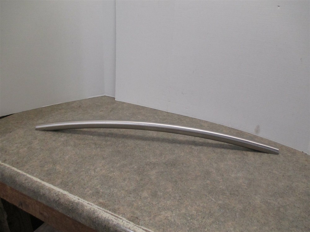 Samsung Refrigerator Left Door Handle with Scratches Part DA97-10686C